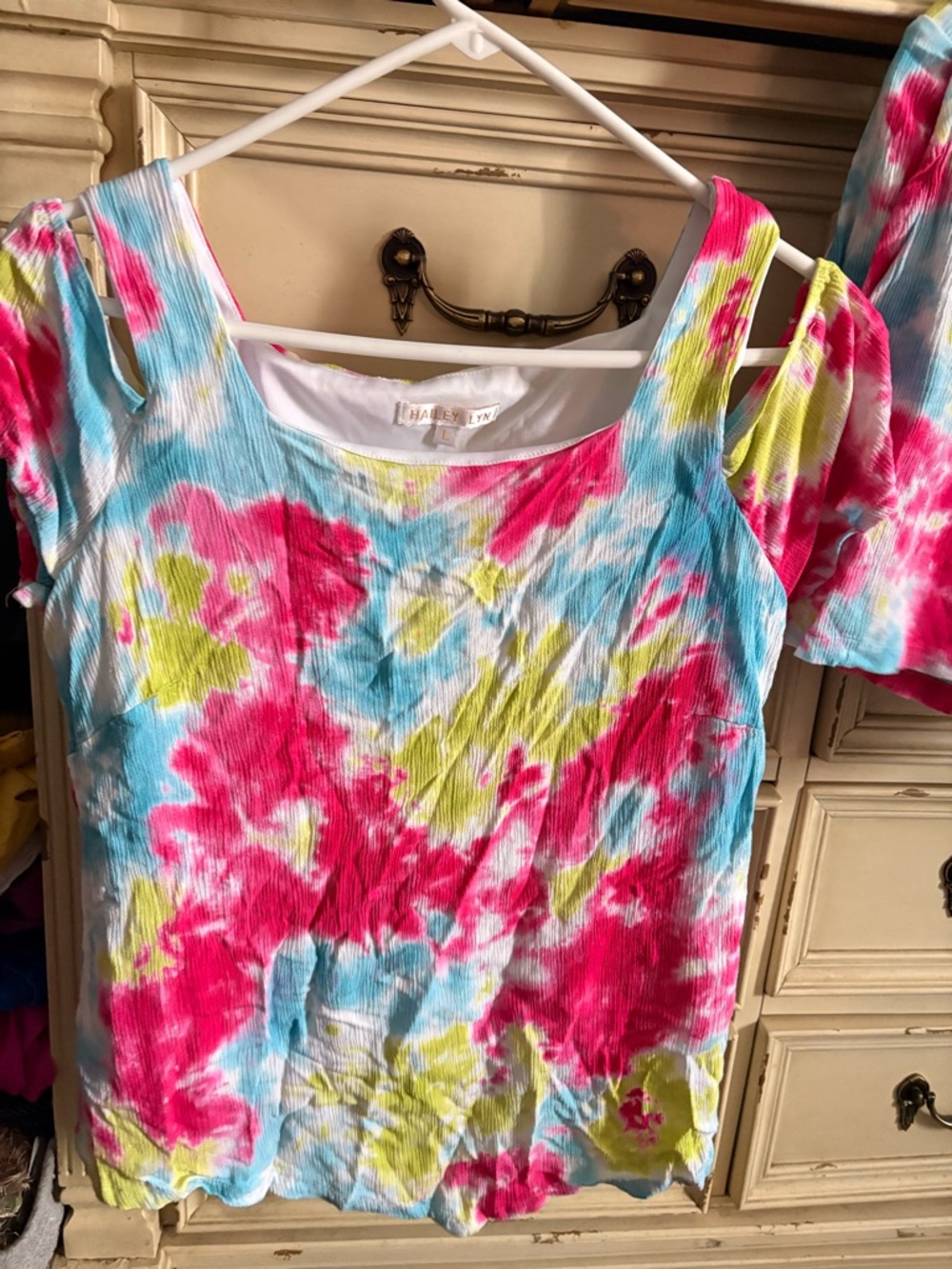 Hailey Lyn Women’s Pink & Blue Tie-Dye Tank Top (L) and matching shorts (M)